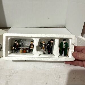 Dept. 56, Heritage Village Accessories - OLIVER TWIST (5554-9) 3pcs